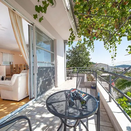 Villa Relax House Biljana By Interhome Makarska